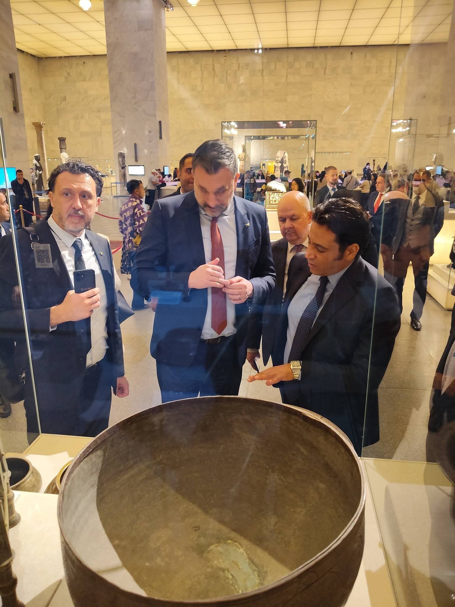 متحفا القومي للحضارة المصرية والمصري الكبير يستقبلان وزير خارجية البوسنة والهرسك