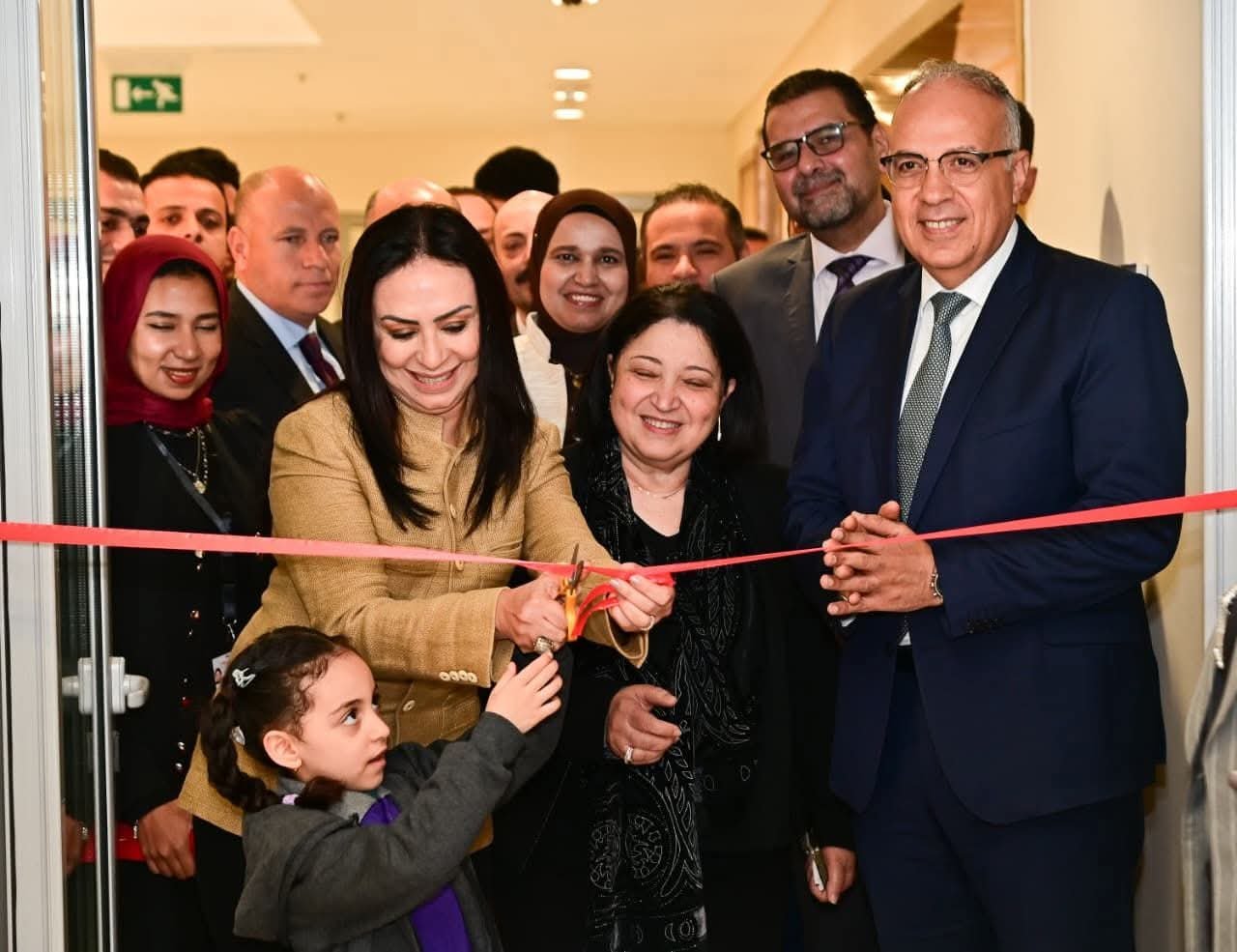 وزير الموارد المائية ووزيرة التضامن يفتتحان "مركز استقبال أبناء وبنات العاملين بوزارة الموارد المائية والري بالعاصمة الجديدة" 2 وزير الموارد المائية ووزيرة التضامن يفتتحان "مركز استقبال أبناء وبنات العاملين بوزارة الموارد المائية والري بالعاصمة الجديدة"