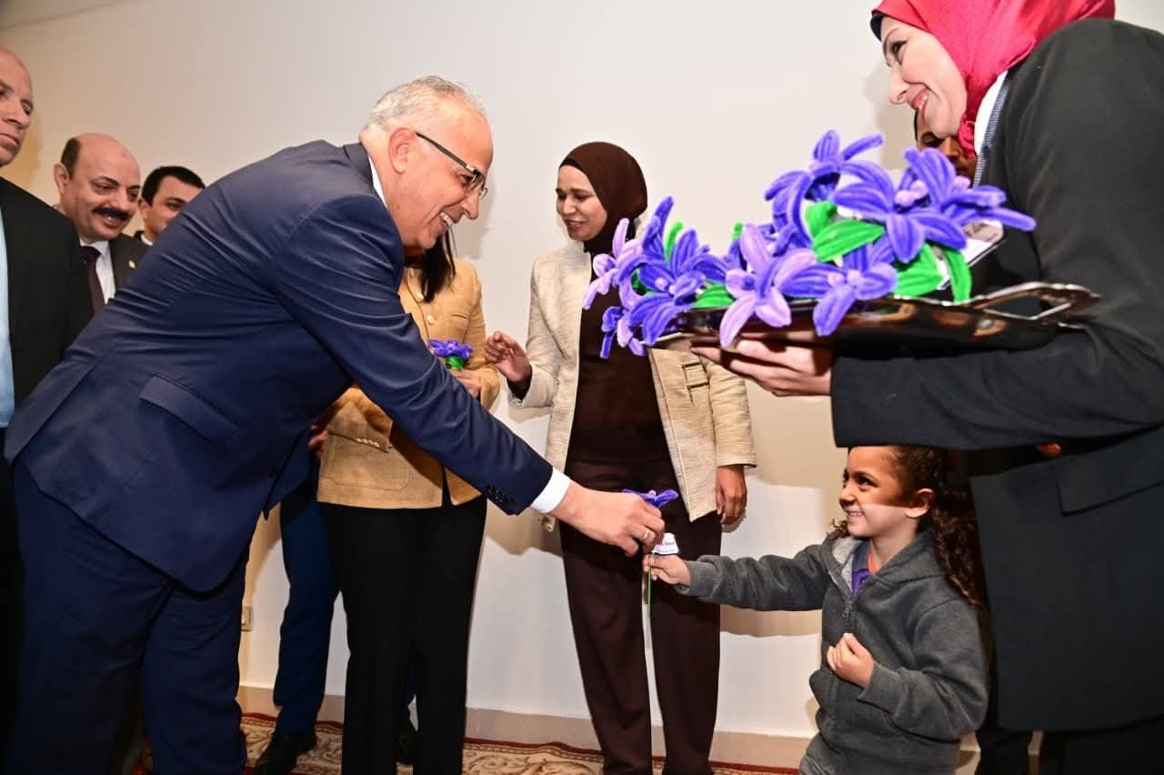 وزير الموارد المائية ووزيرة التضامن يفتتحان "مركز استقبال أبناء وبنات العاملين بوزارة الموارد المائية والري بالعاصمة الجديدة" 3 وزير الموارد المائية ووزيرة التضامن يفتتحان "مركز استقبال أبناء وبنات العاملين بوزارة الموارد المائية والري بالعاصمة الجديدة"
