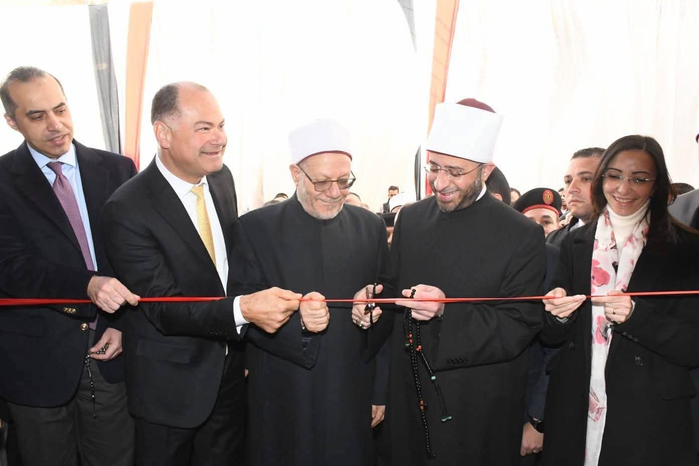 وزيرا الأوقاف وشئون المجالس النيابية ومحافظ البحيرة يفتتحون المسجد الرئيسي بقرية أم صابر بمحافظة البحيرة
