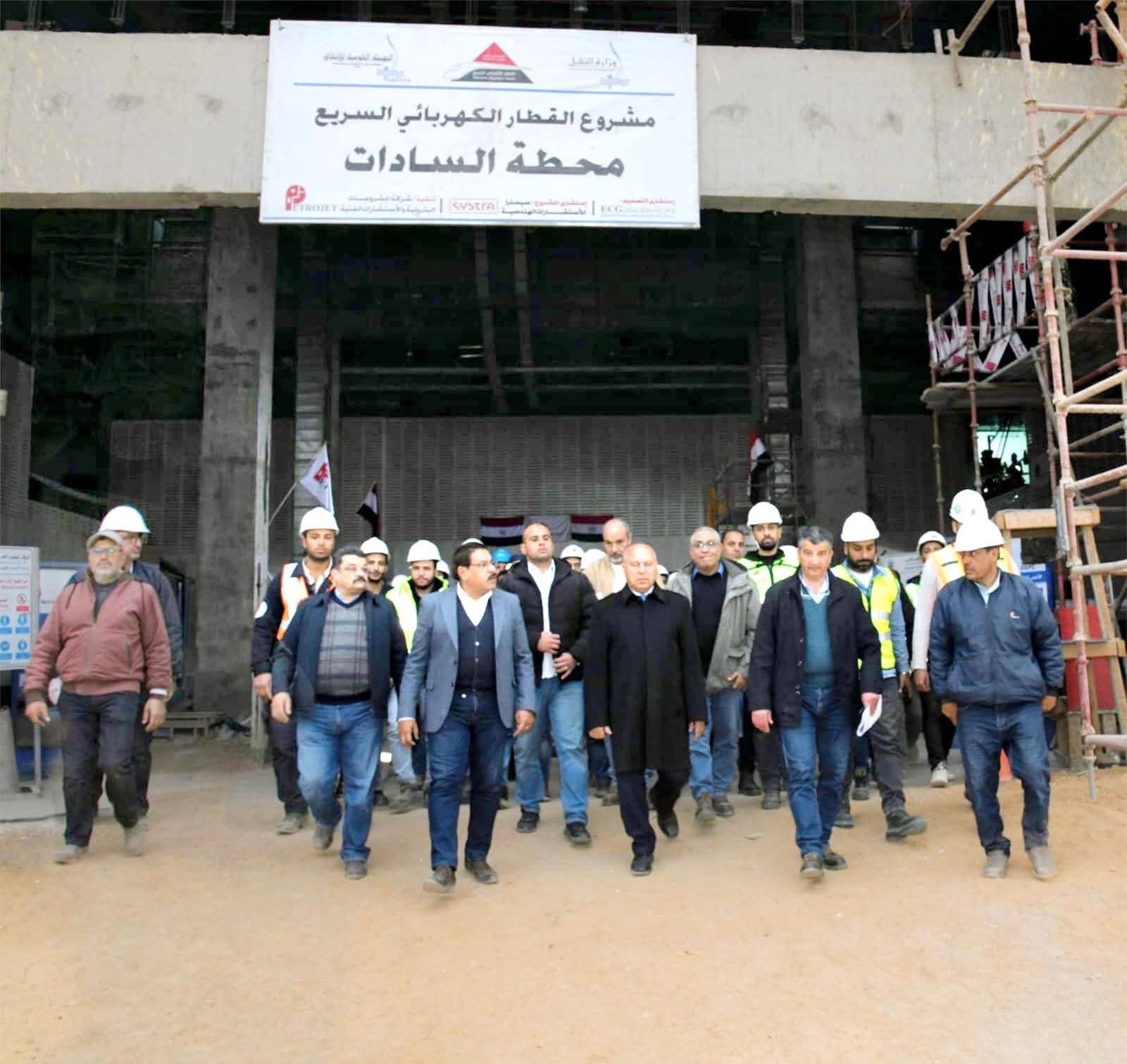 الوزير: أعمال تنفيذ شبكة القطار الكهربائي السريع تجسد ملحمة عظيمة يتم تنفيذها على أرض مصر