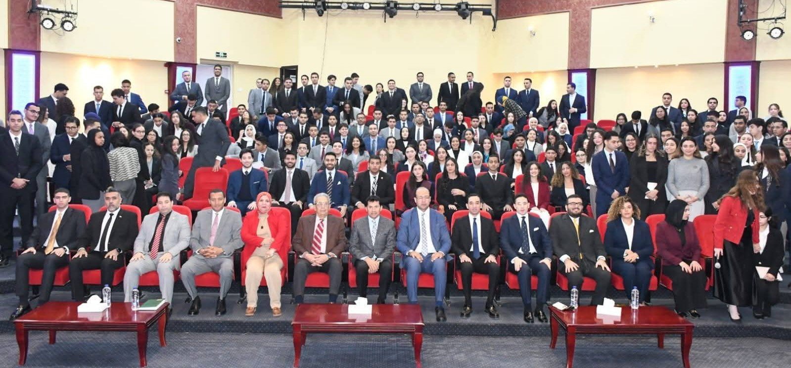  وزير الشباب والرياضة يشهد محاضرة السيد عمرو موسى، الأمين العام الأسبق لجامعة الدول العربية ووزير الخارجية الأسبق