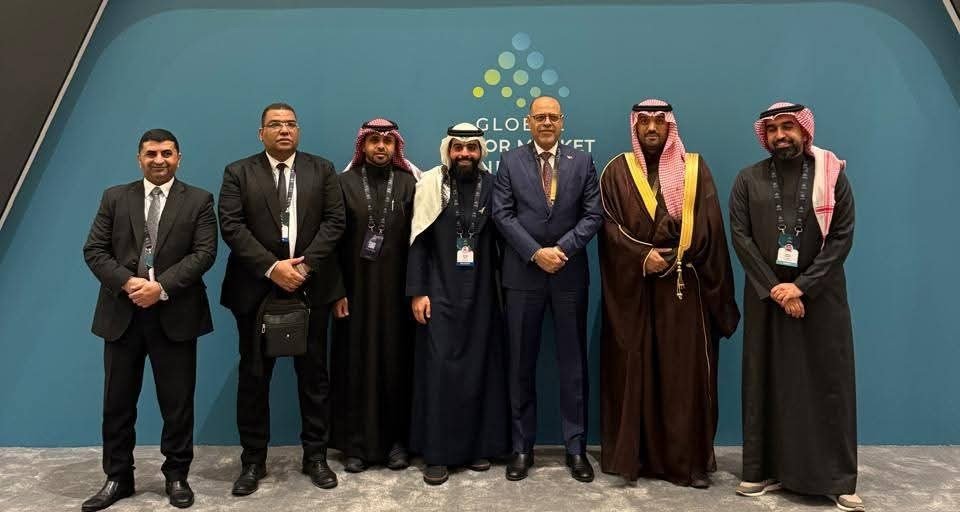 وزير العمل يعقد اجتماعًا مع قيادات شركة «تكامل» السعودية..