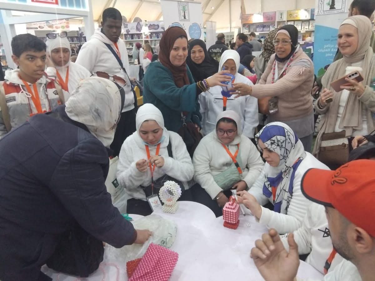قصور الثقافة تنظم جولة للأطفال ذوي الهمم بمعرض القاهرة الدولي الكتاب