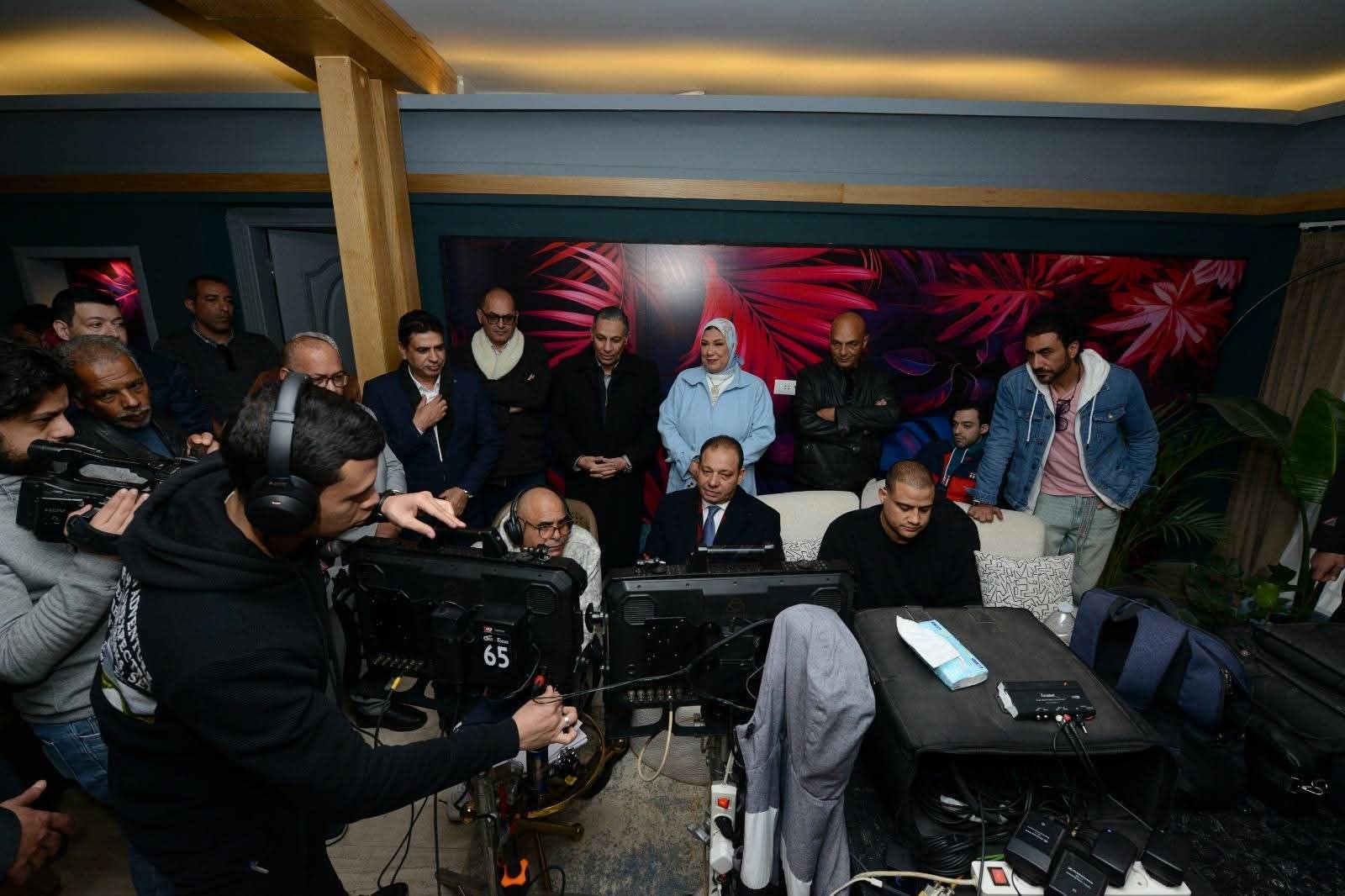 فريق عمل مسلسل "حق ضايع" يواصلون تصويره للعرض في الماراثون الرمضاني