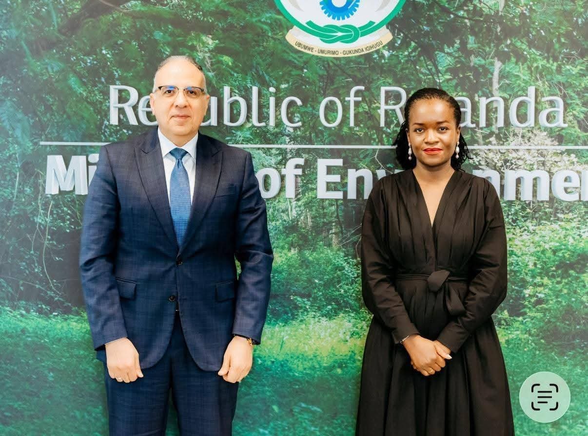 الدكتور سويلم يلتقى وزيرة البيئة الرواندية