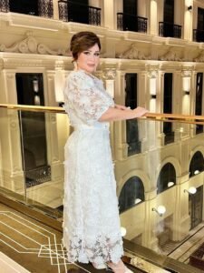 حضور قوي وكاريزما و جراءة توصف بها النجمة الهام شاهين.. سطور في عيد ميلادها 