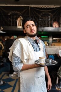 الحسن عادل يطرح كليب "محدش ملاحظ" بأداء تمثيلي لافت ورؤية فنية مختلفة .. فيديو 