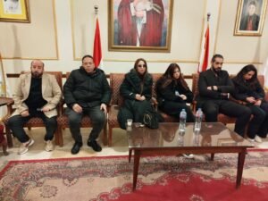 دوللي شاهين تستقبل عزاء والدتها بكنيسة القديس مار يوسف بوسط البلد في القاهرة 2 دوللي شاهين تستقبل عزاء والدتها بكنيسة القديس مار يوسف بوسط البلد في القاهرة