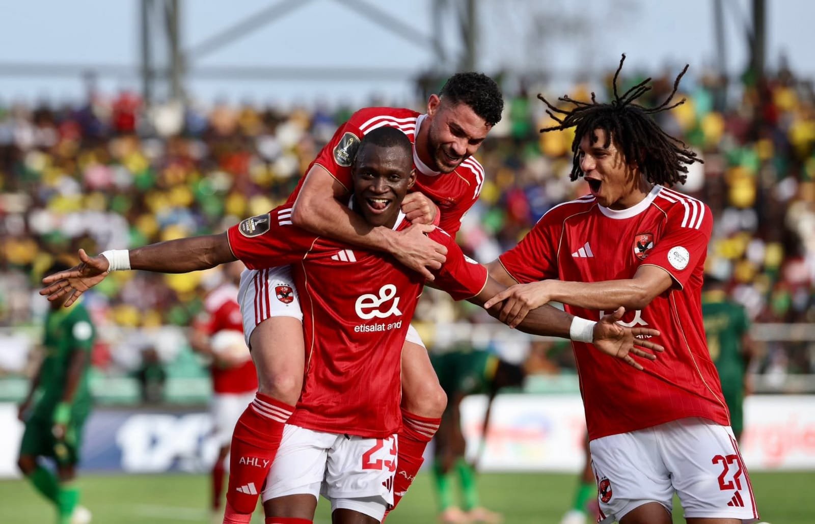 الأهلي يعود من زينجبار بتعادل بطعم الانتصار