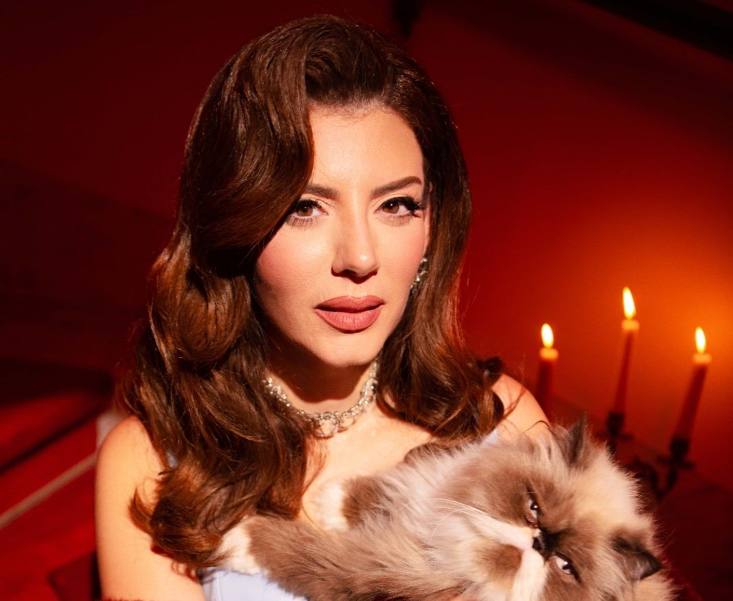 بهاء الكافي تكشف وجهاً فنياً جديداً في "عيني عليه"   