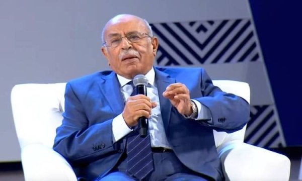 جامعة القاهرة تنعى الدكتور مفيد شهاب