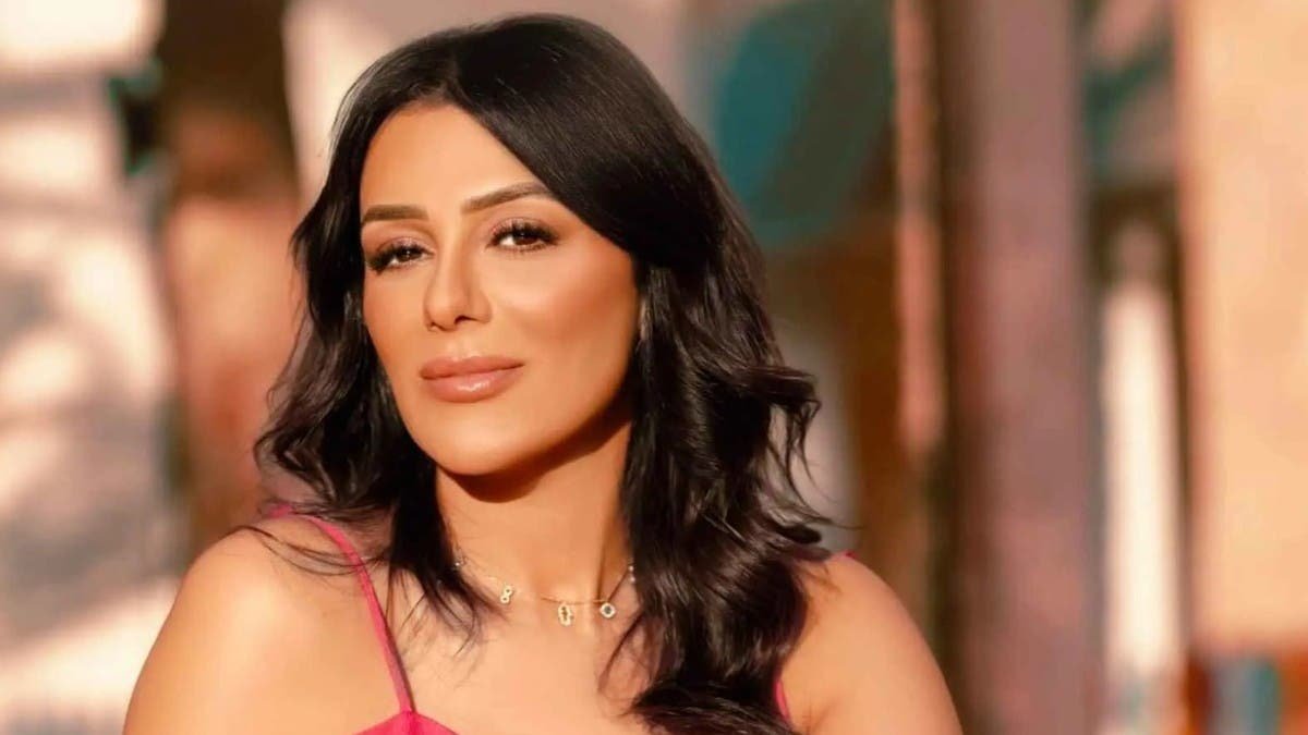 إنجي المقدم تشعل السوشيال ميديا بترند "عايزة أعمل شعري بروتين"