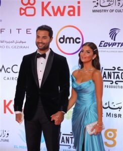 كريم فهمي يحتفل بعيد ميلاد زوجته بكلمات مؤثرة : كل سنة وإنت دايما الأحلى والأجمل