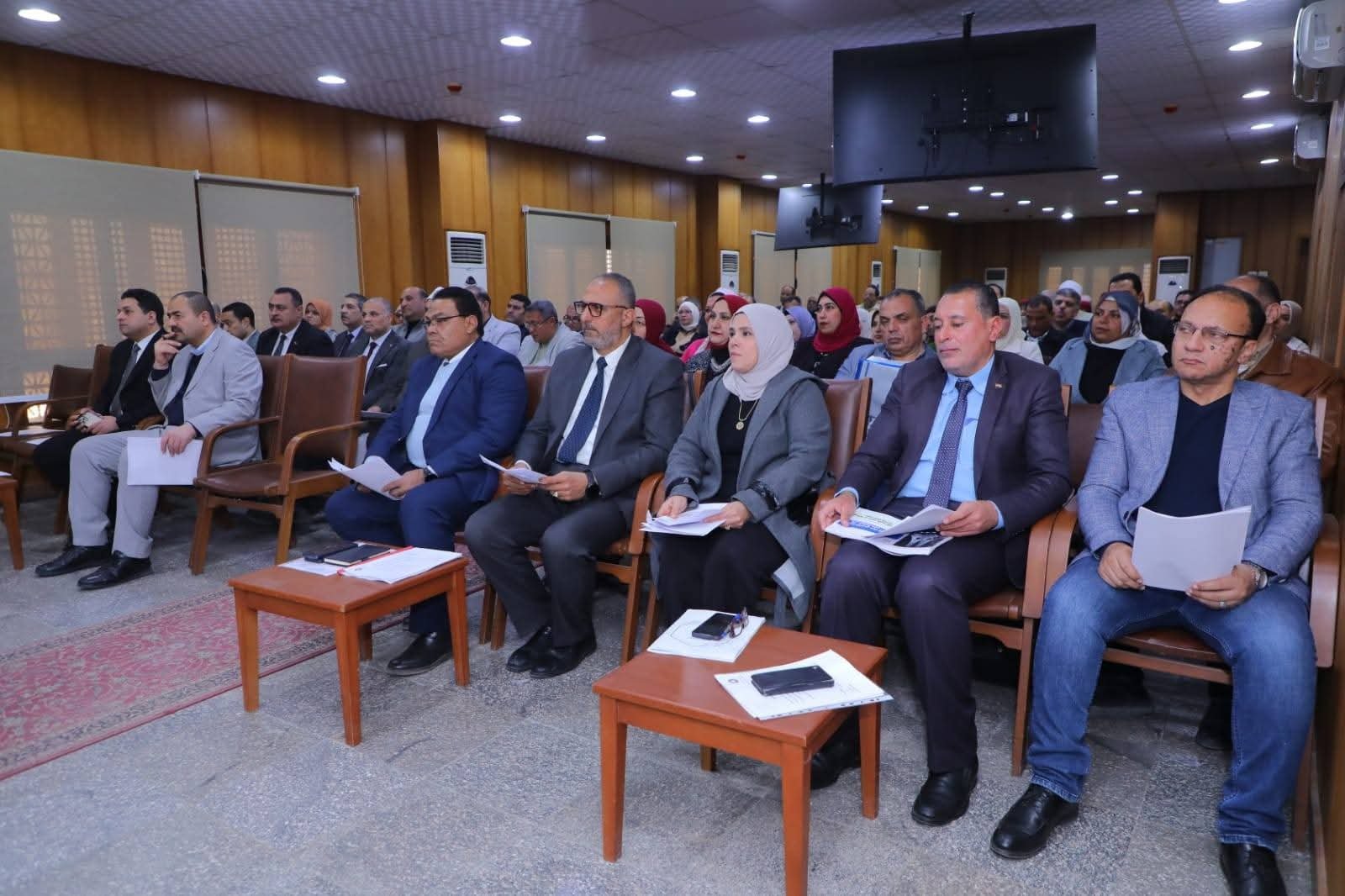 محافظ دمياط يُوجّه برفع درجة الاستعداد بكافة القطاعات التنفيذية لاستقبال شهر رمضان المبارك