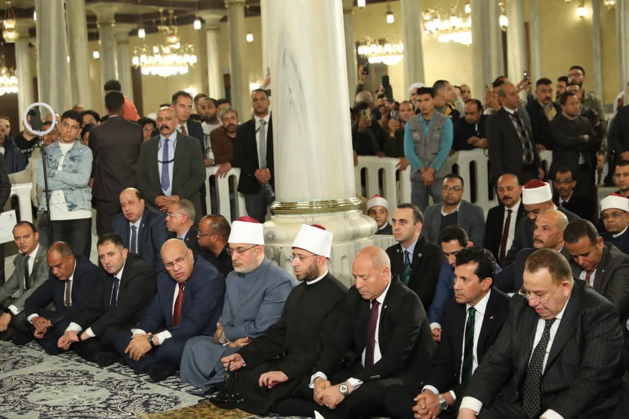 مفتي الجمهورية يشهد احتفال وزارة الأوقاف بليلة النصف من شعبان بمسجد الإمام الحسين 