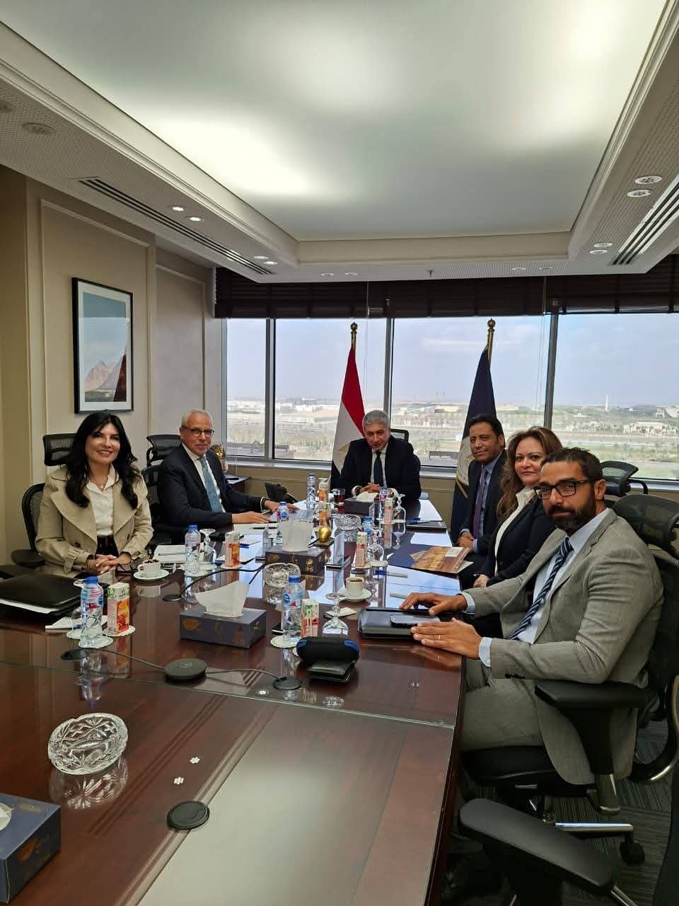 وزير السياحة والآثار يُناقش آليات تطوير خطة تسويقية متكاملة للمتحف القومي للحضارة المصرية 2 وزير السياحة والآثار يُناقش آليات تطوير خطة تسويقية متكاملة للمتحف القومي للحضارة المصرية