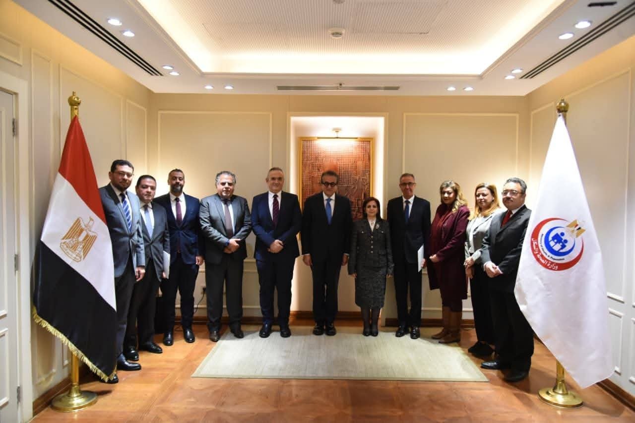 وزير الصحة يكرم فرق القوافل الطبية وممثلي الخارجية المشاركين في دعم الأشقاء