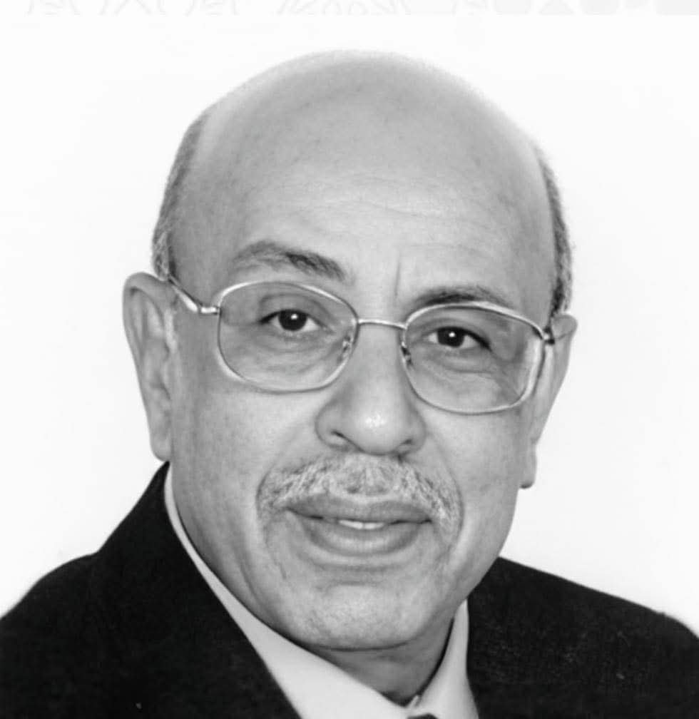 قنصوةينعي الدكتور مفيد شهاب وزير التعليم العالي الأسبق 