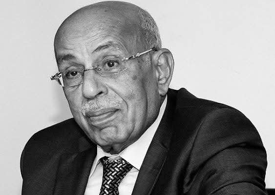 فاروق حسني ينعى مفيد شهاب: وداع قامة قانونية تركت بصمتها في مصر