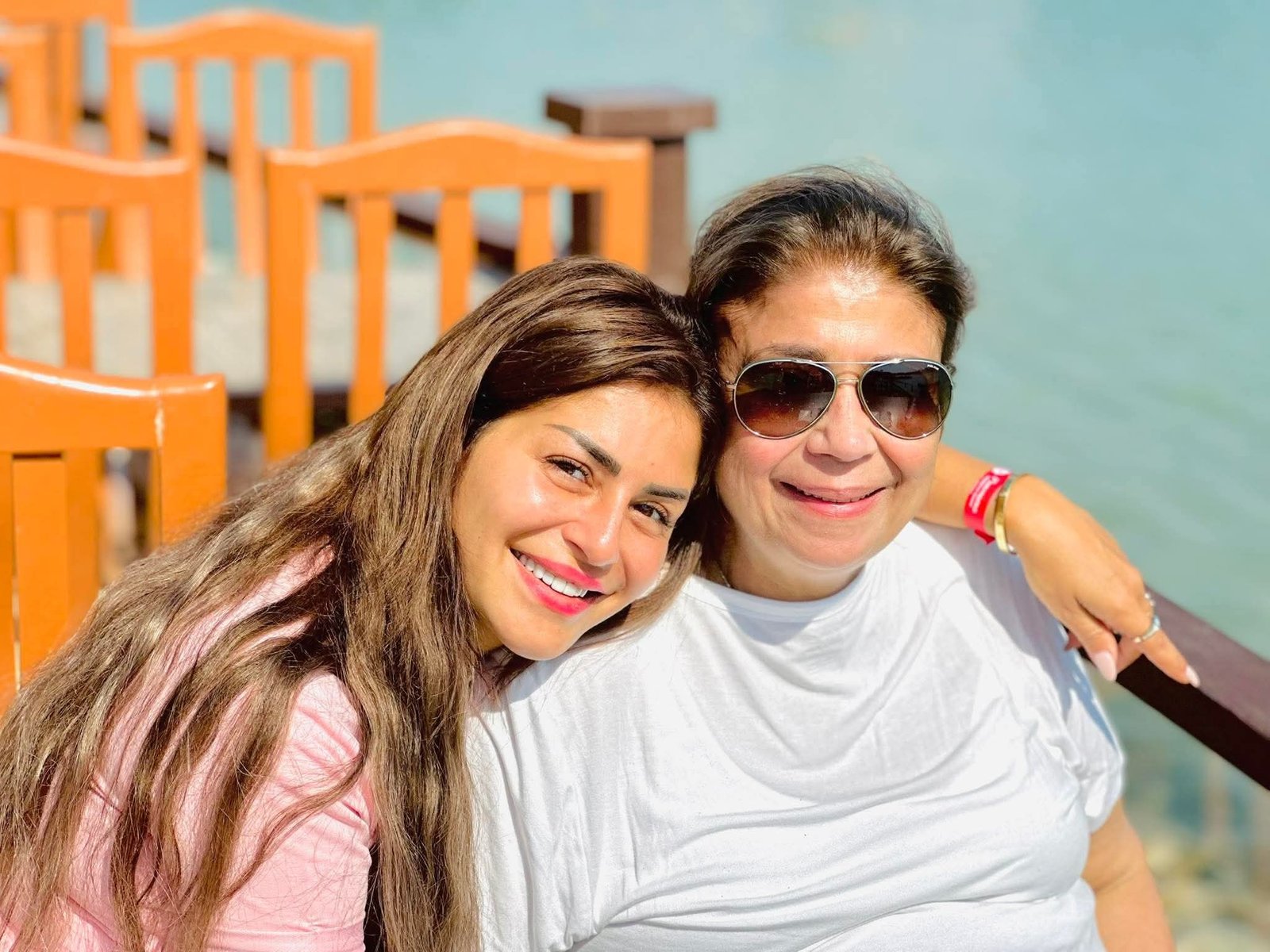 منة فضالي توجه رسالة مؤثرة لوالدتها في عيد ميلادها