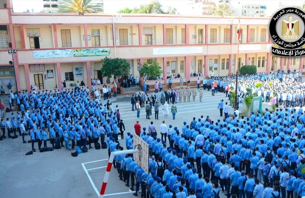 المركز الإعلامي لمجلس الوزراء يوضح حقيقة منح طلاب المدارس الحكومية إجازة رسمية يومي الأربعاء والخميس المقبلين 