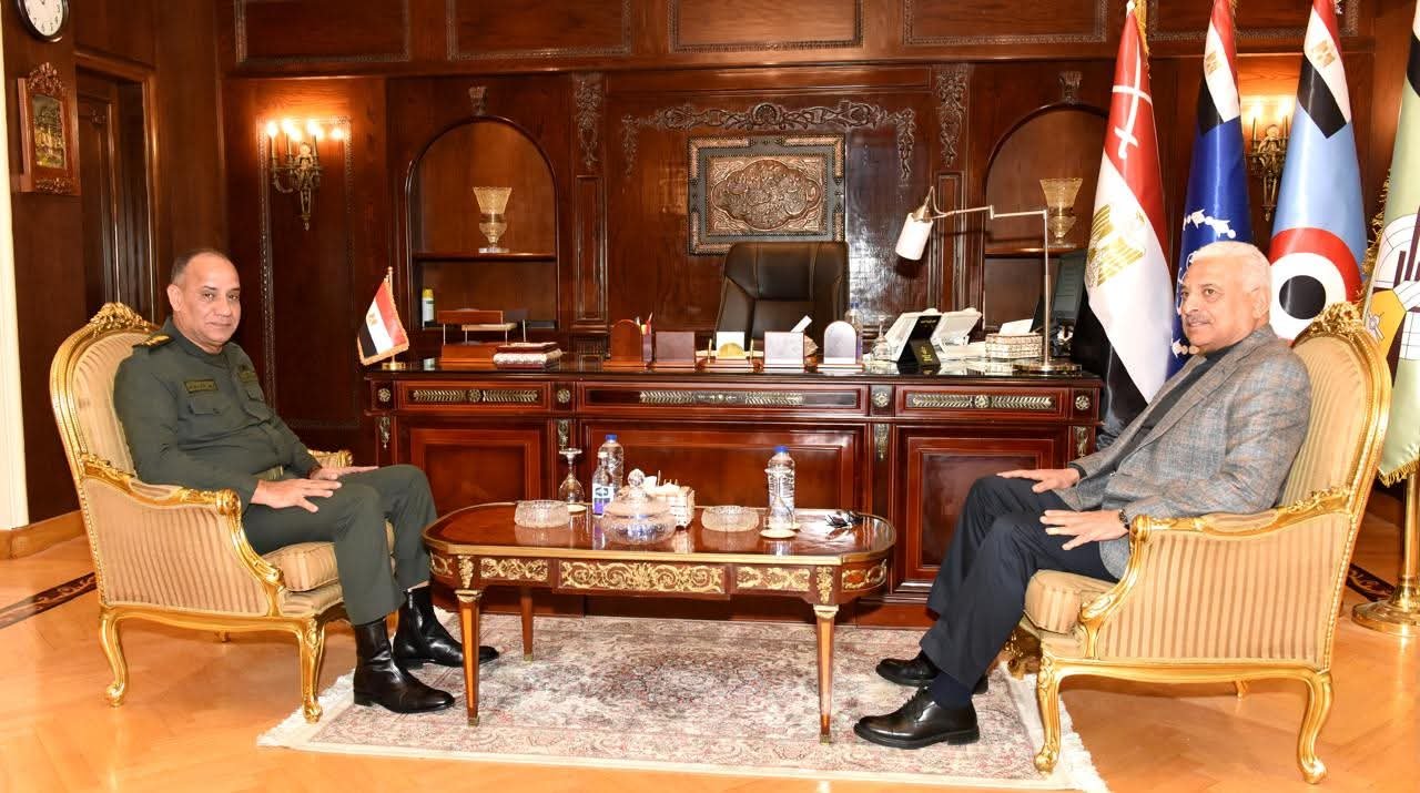 المتحدث العسكرى : القوات المسلحة تجرى مراسم تسليم وتسلم القيادة فى تقليد عسكرى أصيل 3 المتحدث العسكرى : القوات المسلحة تجرى مراسم تسليم وتسلم القيادة فى تقليد عسكرى أصيل