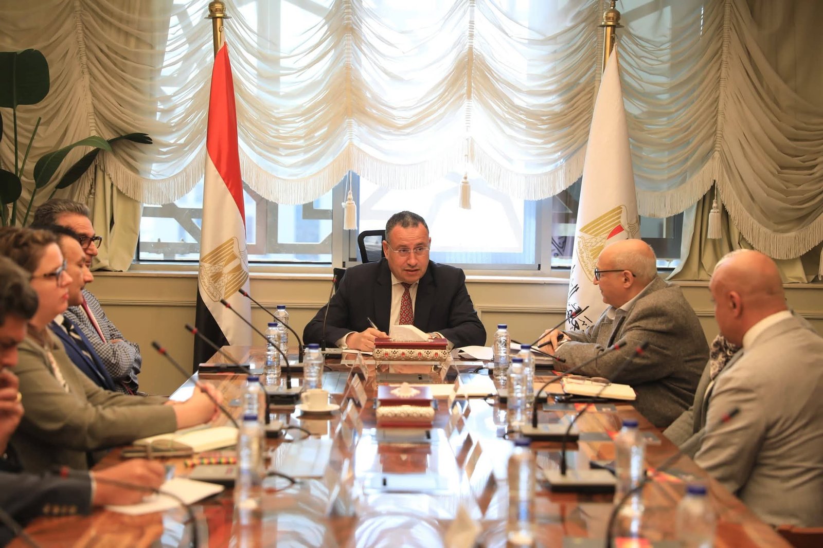 وزير التعليم العالي يبحث مع وفد جامعة رووان الأمريكية متابعة تنفيذ اتفاقية إنشاء الفرع الدولي للجامعة في مصر