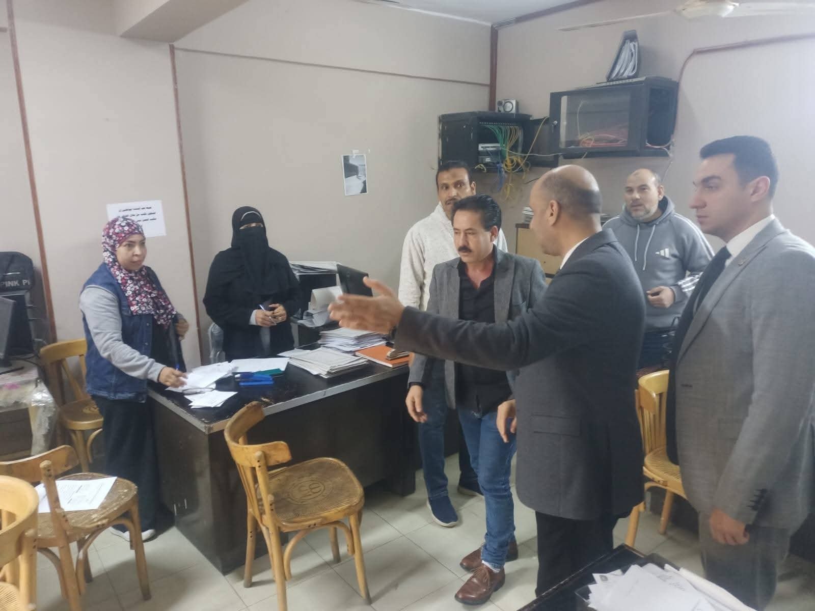 وزير العمل يتفقد مديرية عمل القاهرة والمركز القومي للسلامة والصحة المهنية ومكتب عمل شرق مدينة نصر 2 وزير العمل يتفقد مديرية عمل القاهرة والمركز القومي للسلامة والصحة المهنية ومكتب عمل شرق مدينة نصر