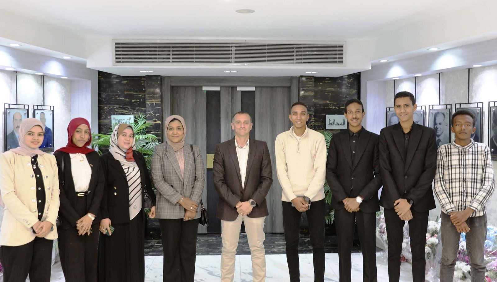 تهنئة من مختلف فئات المجتمع الأسوانى للمهندس عمرو لاشين بمناسبة توليه مسئولية المحافظة 