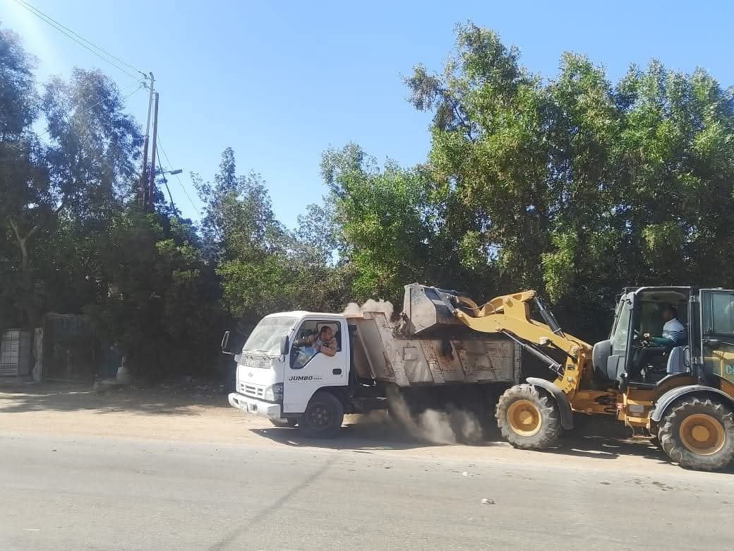 حملات صباحية ومسائية للنظافة العامة ورفع الإشغالات بمركز ومدينة سنورس 