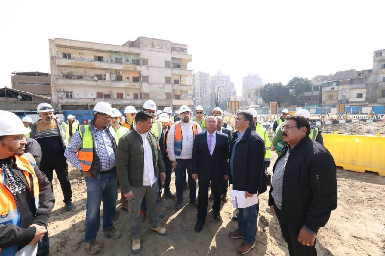 وزير النقل يتفقد محطة الملك الصالح بمشروع المرحلة الأولى للخط الرابع للمترو 