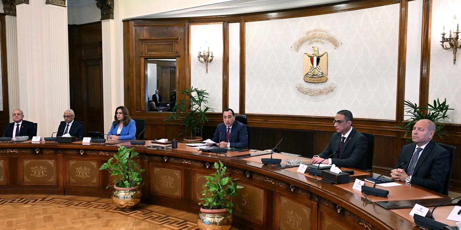 رئيس الوزراء يوجه بتوزيع نشرات دورية عن كل محافظة تتضمن توصيفًا شاملًا بالمعلومات والأرقام ومستوى الخدمات الحكومية 