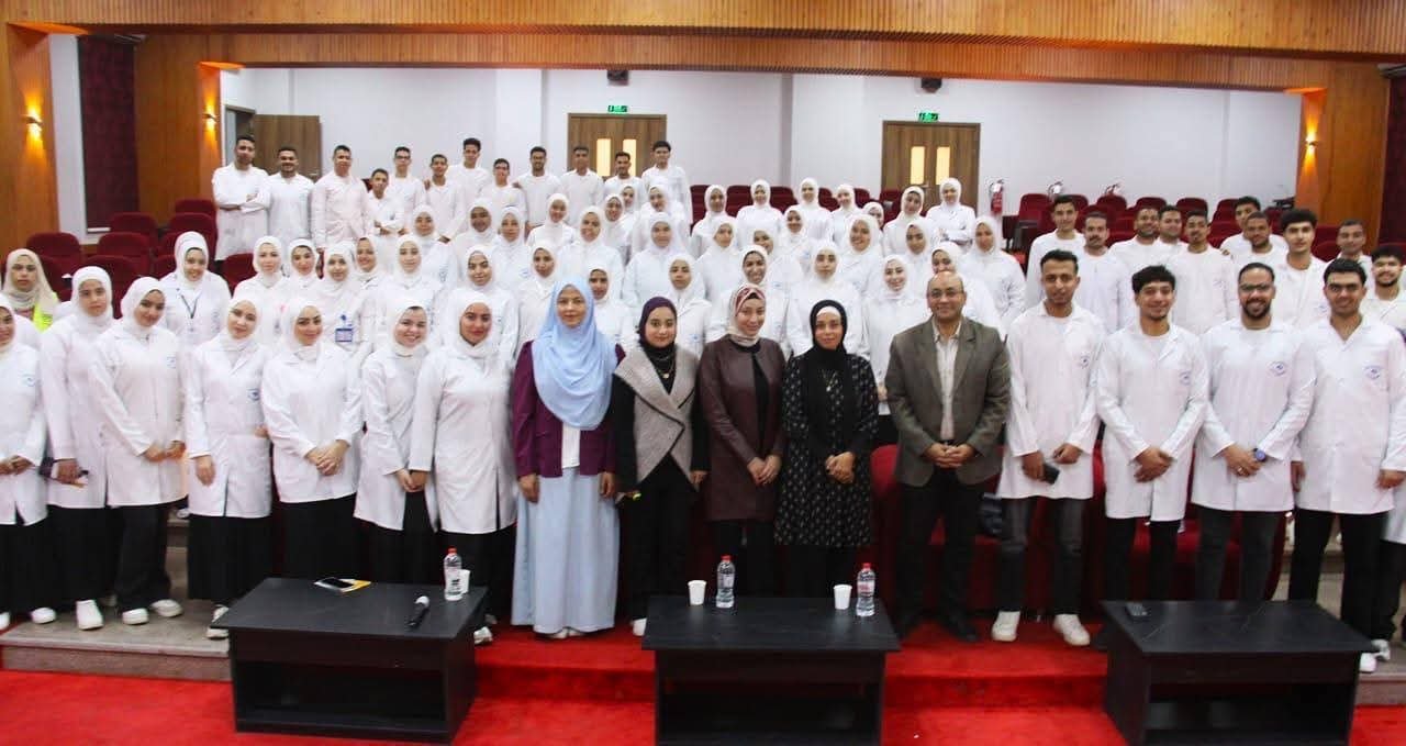 صندوق مكافحة الإدمان يعقد ورش تدريبية لطلاب المعهد القومي للأورام حول طرق الوقاية وكيفية التعامل مع مرضى الإدمان 