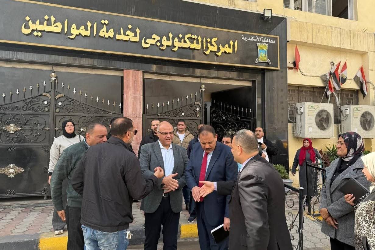 محافظ الإسكندرية يوجّه بتخصيص رقم (واتساب) لتلقي شكاوى المواطنين الخاصة بالمرور والمواصلات