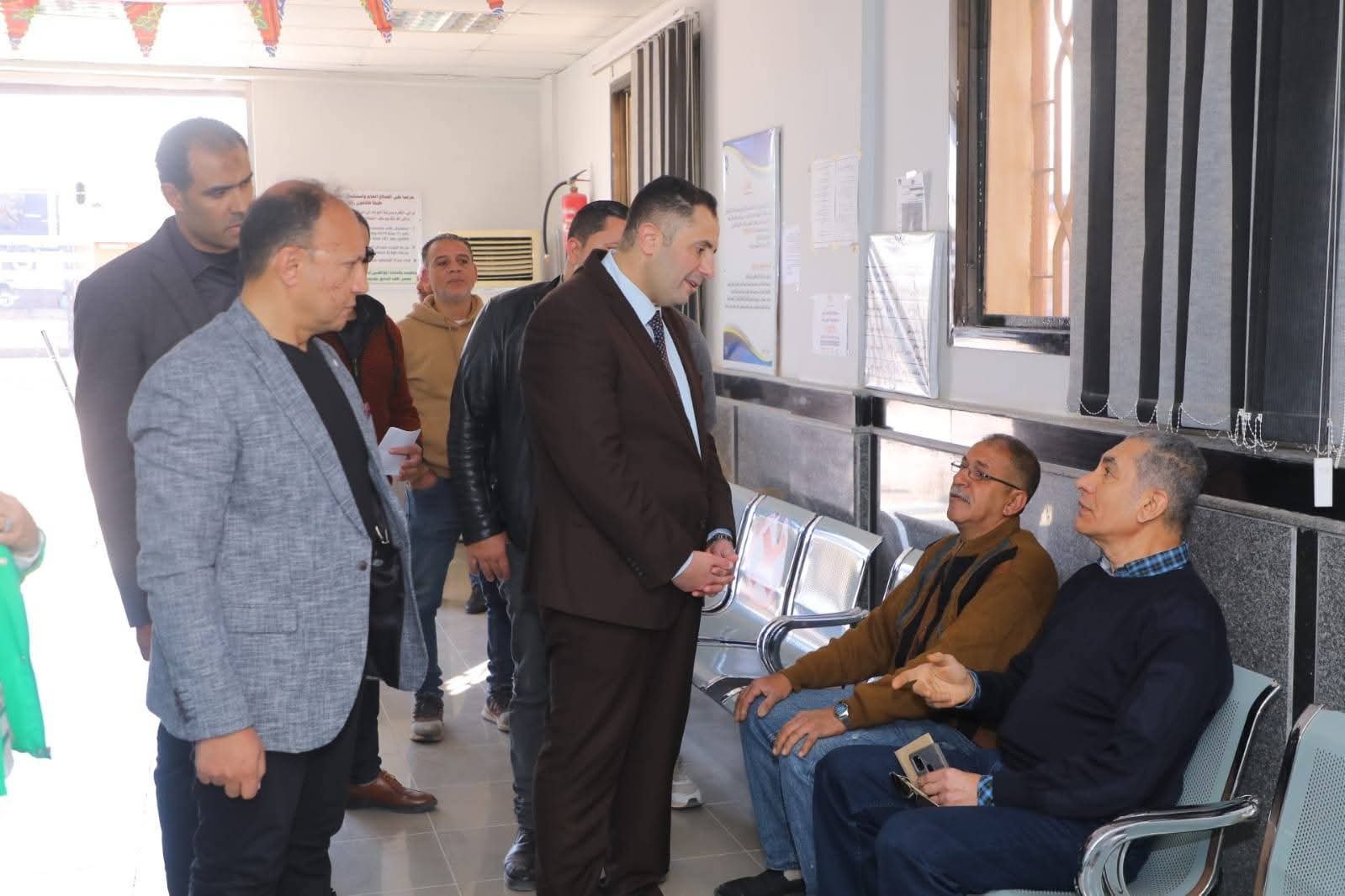 محافظ دمياط يتفقد المركز التكنولوجي لخدمة المواطنين وجراج ومشتل الوحدة المحلية