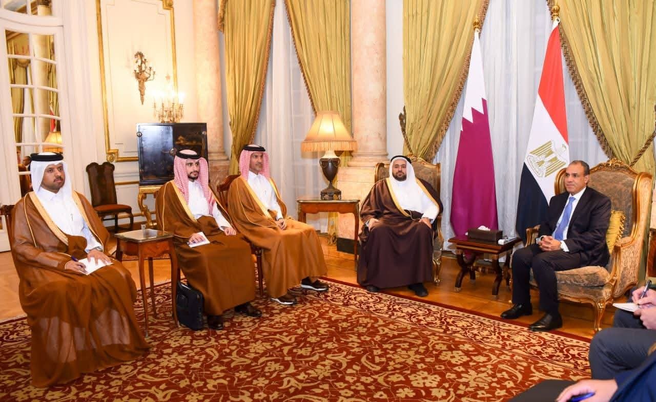وزير الخارجية يلتقي وزير الدولة بوزارة الخارجية القطرية