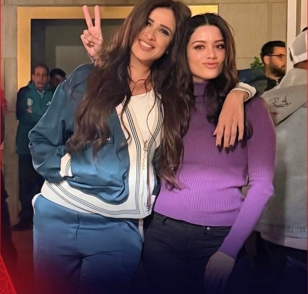 أجواء مبهجة تجمع سينتيا خليفة وياسمين عبد العزيز في "وننسى اللي كان" 