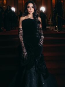 النجمة درة تتربّع على صدارة المشهد بإطلالة سوداء أنيقة في حفل الشركة المتحدة للخدمات الإعلامية 2 النجمة درة تتربّع على صدارة المشهد بإطلالة سوداء أنيقة في حفل الشركة المتحدة للخدمات الإعلامية