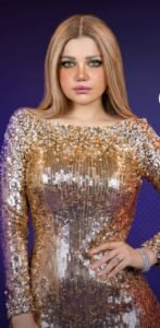 بسعر يقترب من 400 ألف جنيه.. فستان ياسمين الخطيب على بوستر ورا الشمس