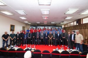 اتحاد السلة يسلم النادي الأهلي كأس دوري المرتبط