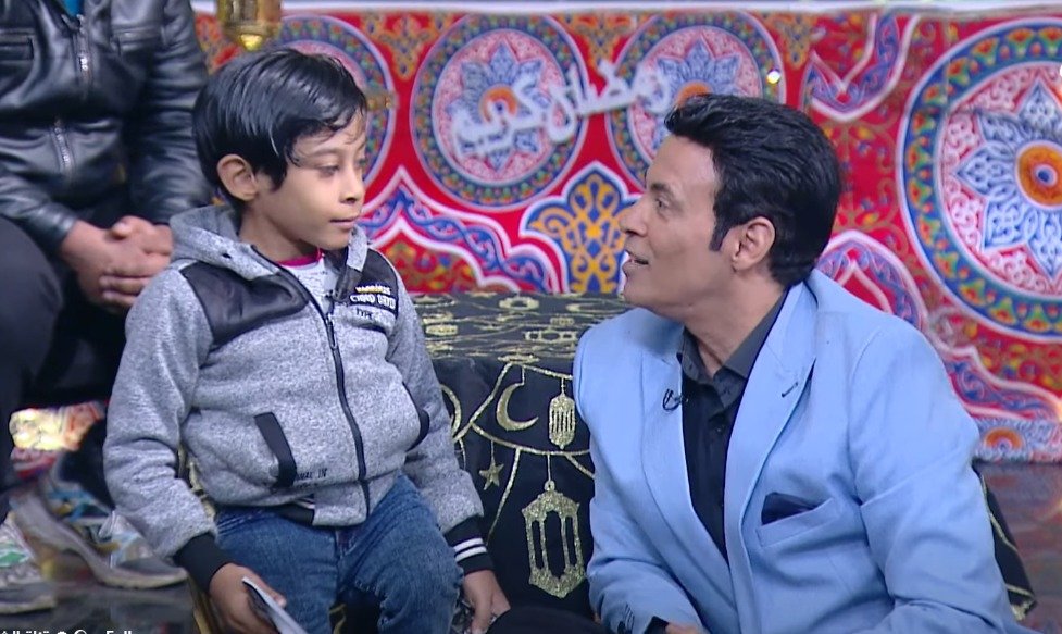 من الألم إلى الأمل.. سعد الصغير يغير حياة طفل وسيدة