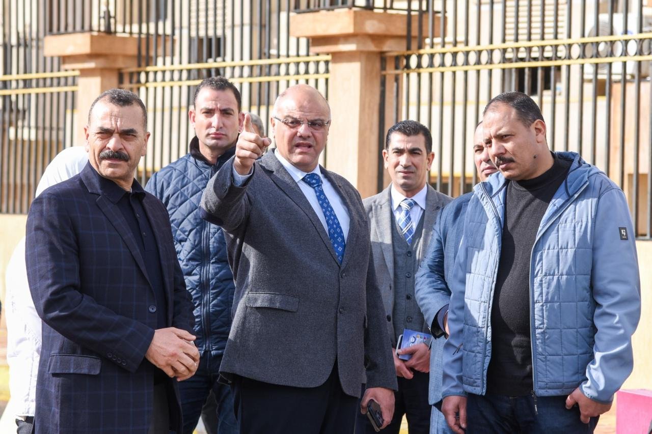 محافظ الإسكندرية في جولة مفاجئة بديوان المحافظة و«خدمات مصر».. توجيهات حاسمة بسرعة إنهاء شكاوى المواطنين