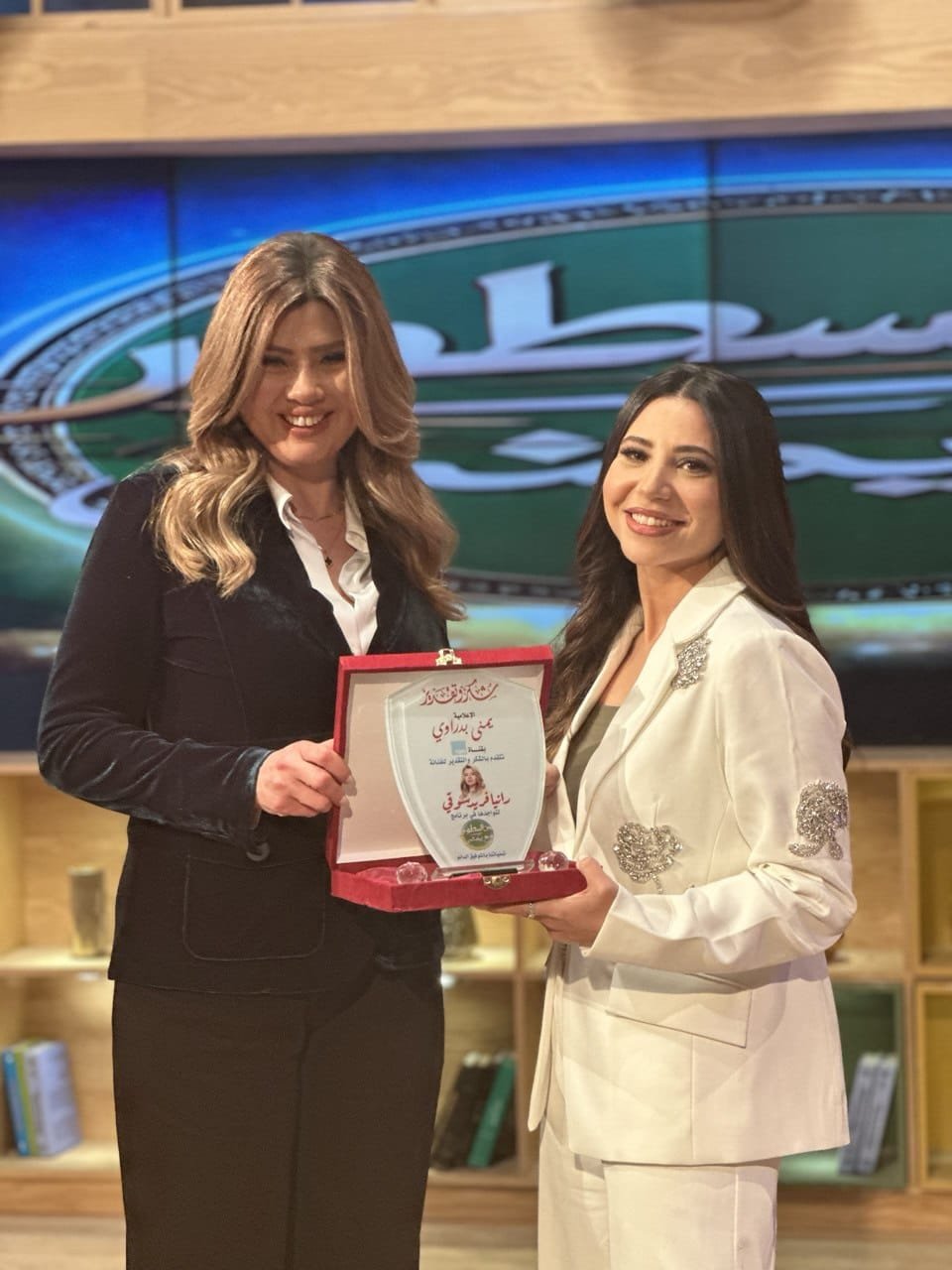 رانيا فريد شوقي تفتح قلبها في «بين السطور»: بكاء على الهواء واعترافات جريئة عن الحب والزواج والترند 5 رانيا فريد شوقي تفتح قلبها في «بين السطور»: بكاء على الهواء واعترافات جريئة عن الحب والزواج والترند