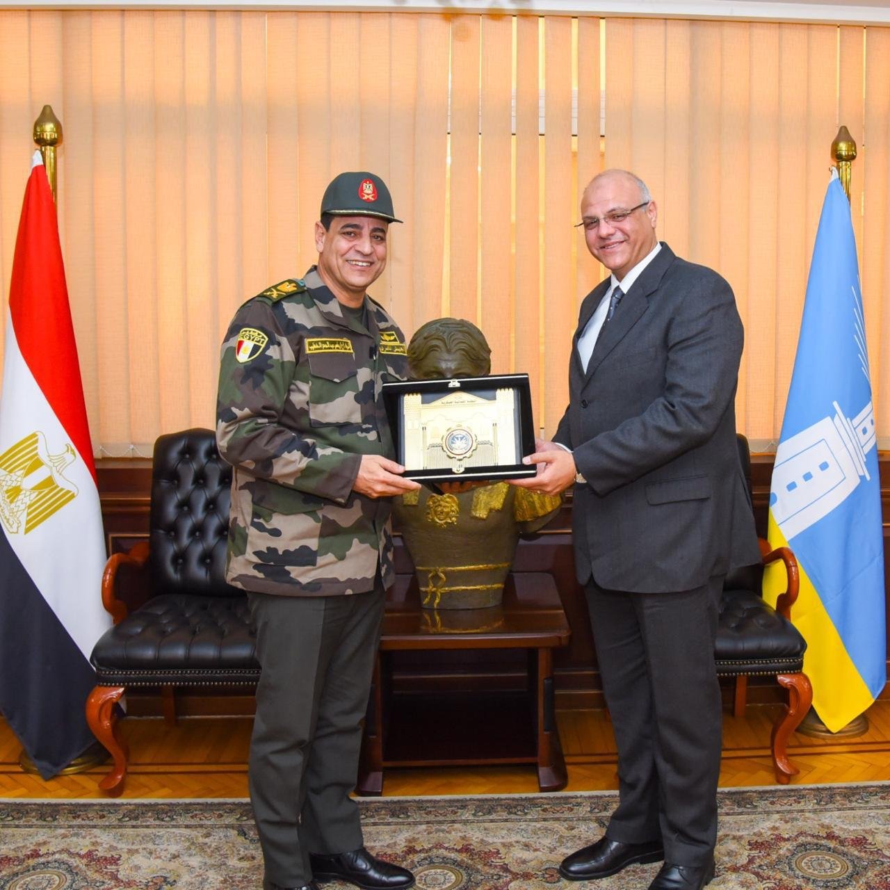 محافظ الإسكندرية يبحث تعزيز التعاون مع قائد المنطقة الشمالية العسكرية عقب تهنئته بتولي المنصب