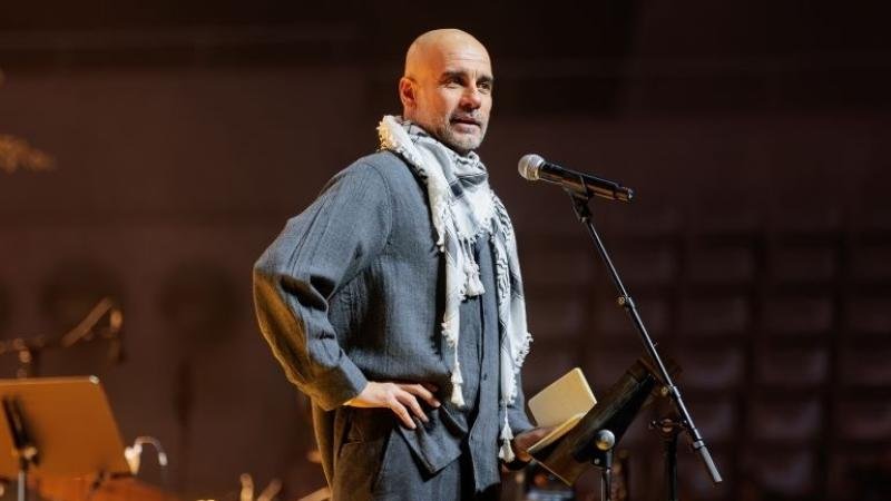 جوارديولا يدافع عن تصريحاته لدعم غزة وقتل الأبرياء في الصراعات العالمية الحالية