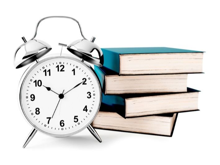 خطة ذكية للمذاكرة في رمضان: كيف تنظم الأم وقت الطالب دون ضغط أو توتر