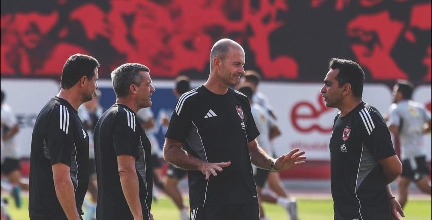 رسميا … الأهلي يقرر الإبقاء على توروب مع عدم إجراء أي تعديلات على جهازه الفني