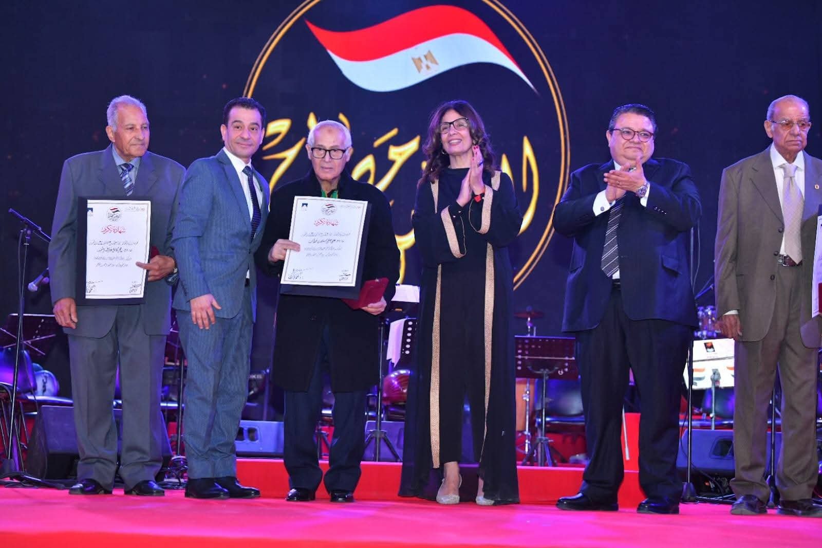 وزيرة الثقافة تشهد الاحتفال بذكرى نصر العاشر من رمضان وانطلاق برنامج «هل هلالك» وتُكرم نخبة من نجوم الفن 