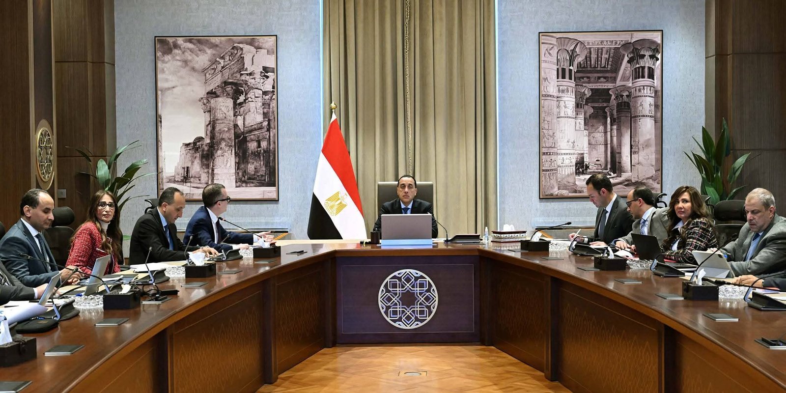 رئيس الوزراء يلتقى وزير التخطيط والتنمية الاقتصادية لاستعراض ملامح خطة التنمية الاقتصادية والاجتماعية للعام المالي القادم 2026/2027